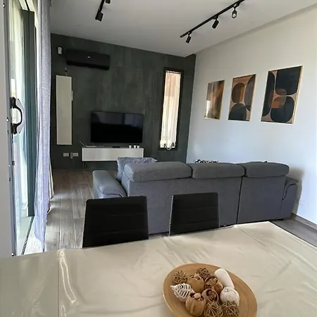 Marina Luxury * باليستراتي